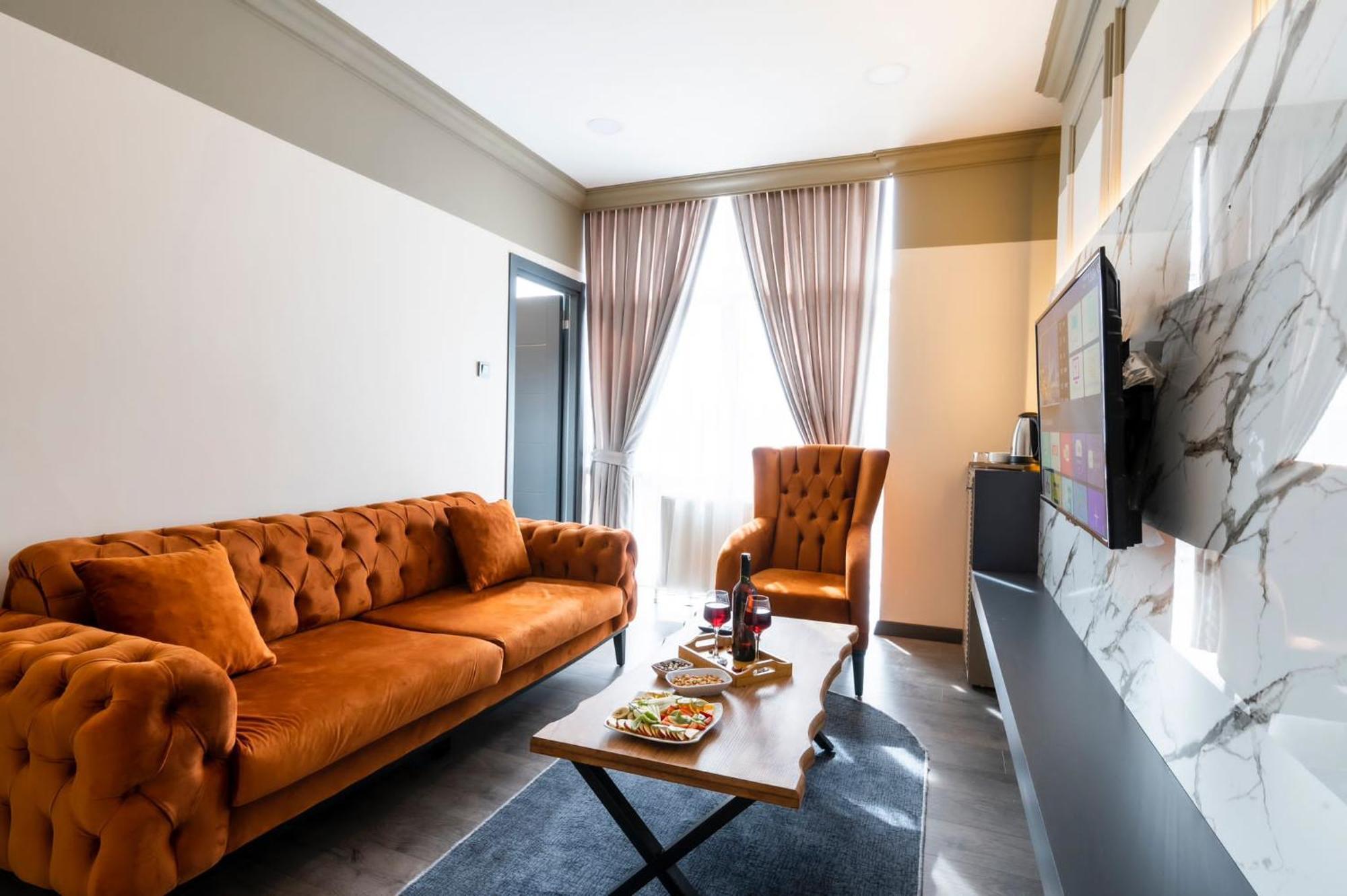 Otel Kral As Suıt 3*