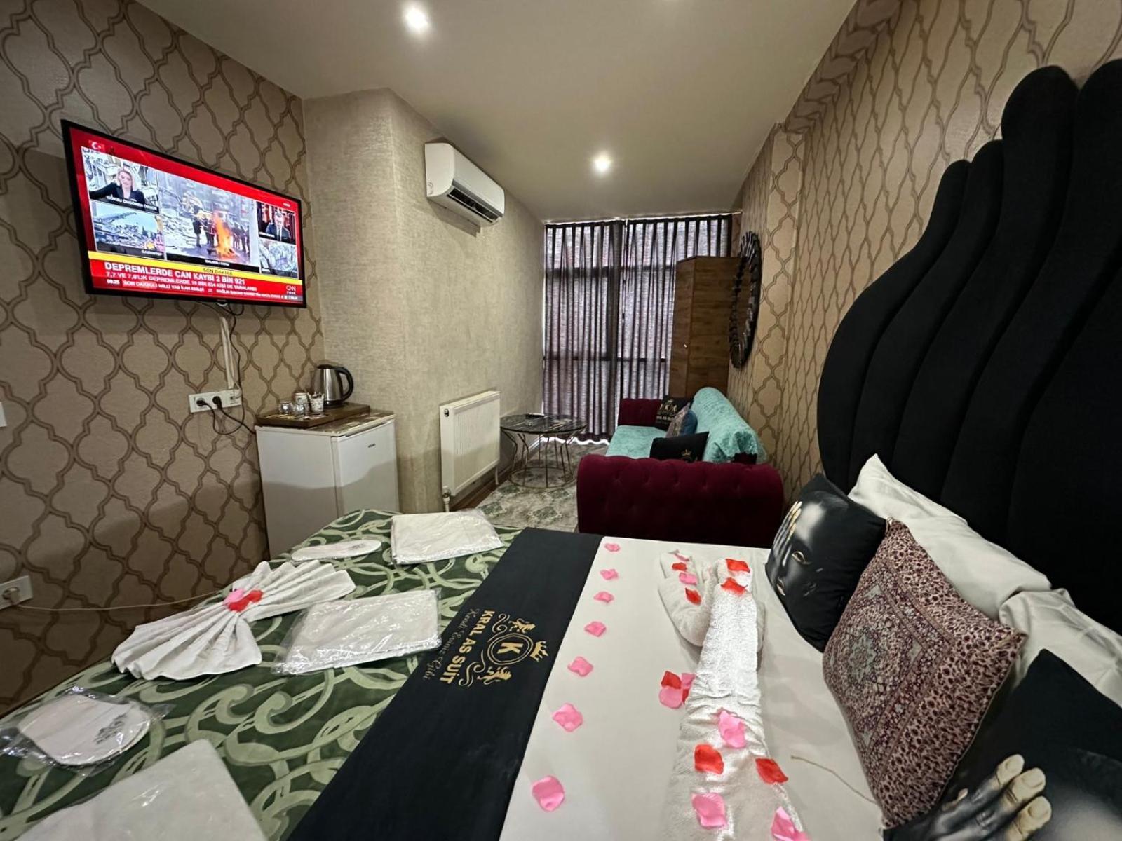 Kral As Suıt Otel 3*
